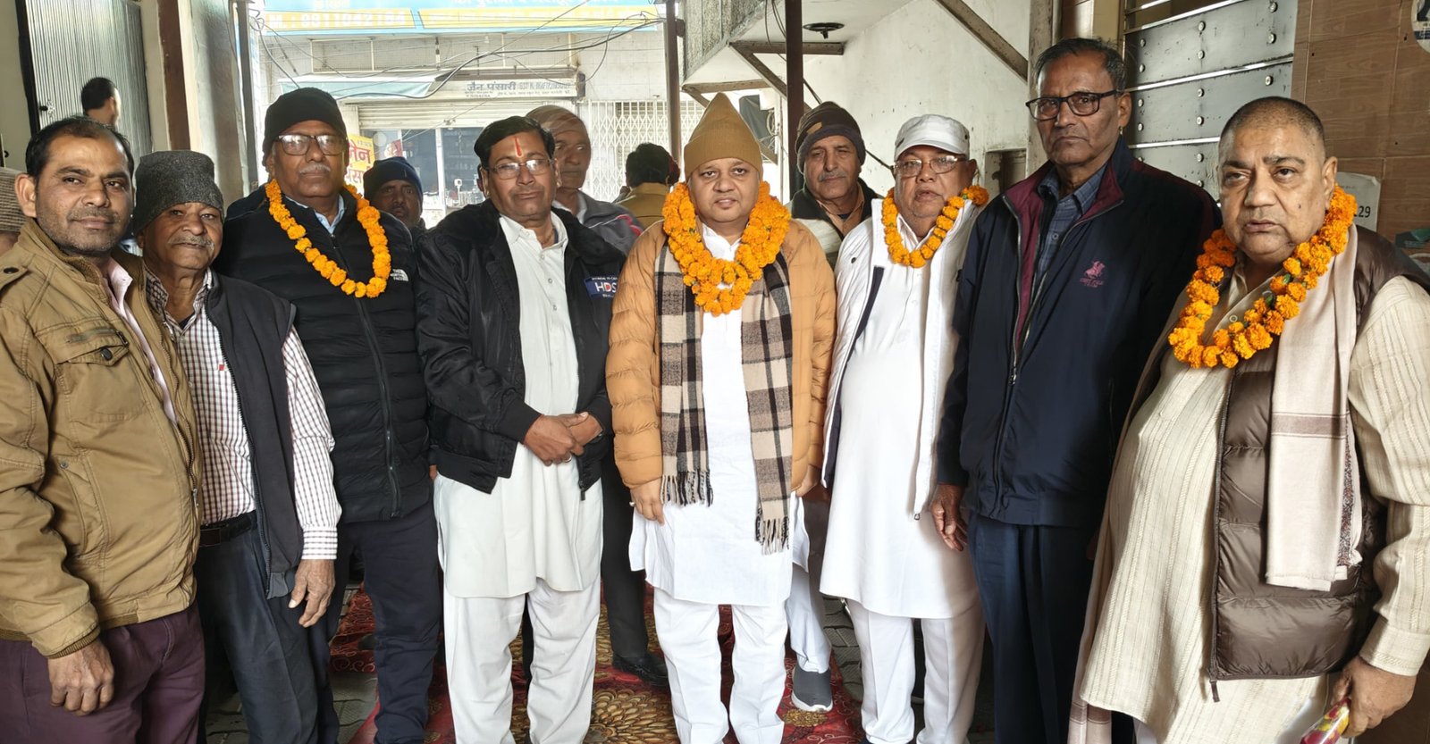 नववर्ष के अवसर पर पूर्व विधायक नीरज शर्मा के कार्यालय पर शुभकामनाएं देने वाले क्षेत्रवासियों का लगा तांता