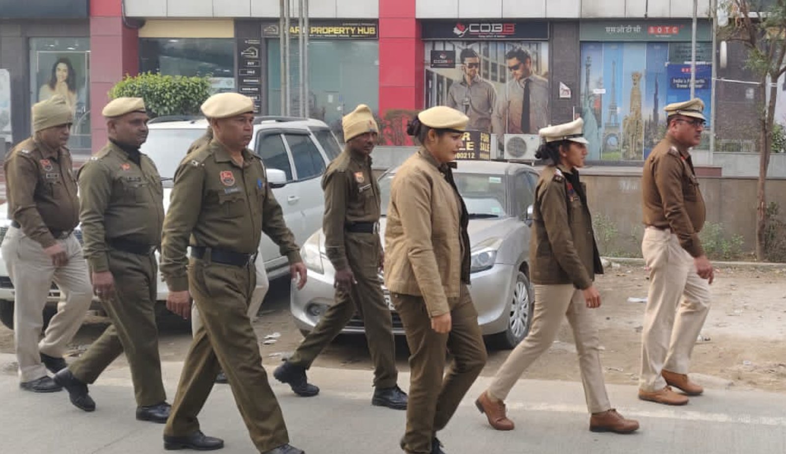 पुलिस द्वारा अपराधिक स्थानों, दुर्घटना संभावित स्थानों व अन्य स्थानों पर किया निरीक्षण, क्षेत्र में किया पैदल मार्च