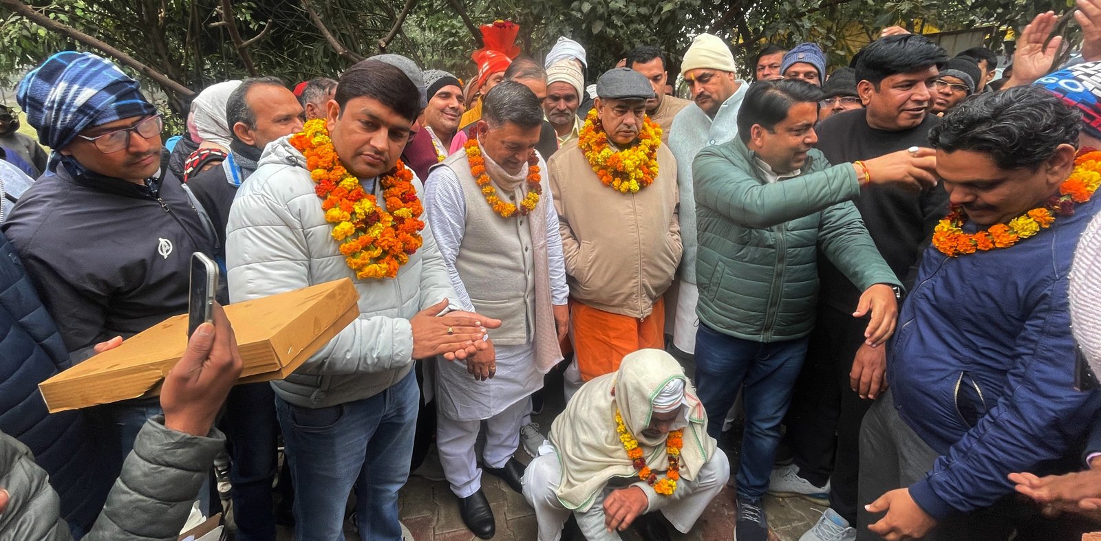 विधायक मूलचंद शर्मा और सतीश फ़ागना ने गांव झाड़सैंतली  में पब्लिक यूटिलिटी हॉल के निर्माणकार्य की आधारशिला रखी