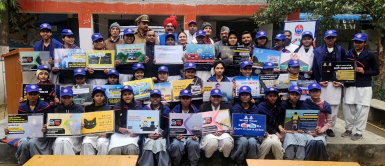 राजकीय कन्या वरिष्ठ माध्यमिक विद्यालय एनआईटी-1 में “पुलिस की पाठशाला” का आयोजन