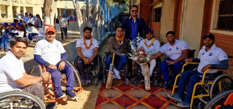 पंडित जेएलएन गवर्नमेंट कॉलेज, फरीदाबाद में गणतंत्र दिवस समारोह और व्हीलचेयर क्रिकेट पिच का उद्घाटन