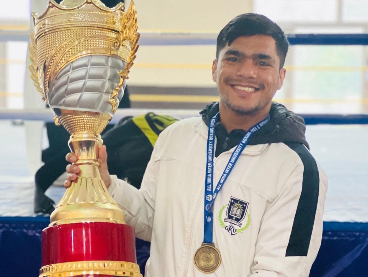 मुक्केबाज “अंशुल सरोहा” ने ऑल इंडिया यूनिवर्सिटी में लगाया स्वर्णिम पंच