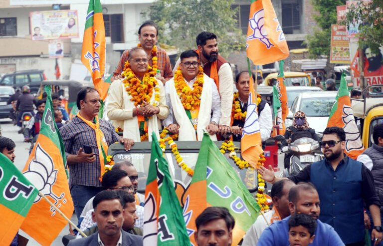 मुकेश अग्रवाल के रुप में वार्ड-37 की जनता चुने सशक्त और मजबूत पार्षद : अमन गोयल