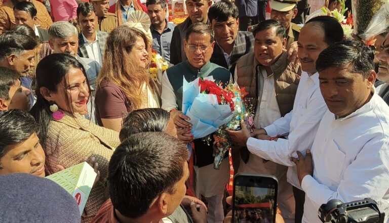 समाजसेवी रामकुमार भड़ाना ने राज्यमंत्री राजेश नागर को दी जन्मदिन की बधाई