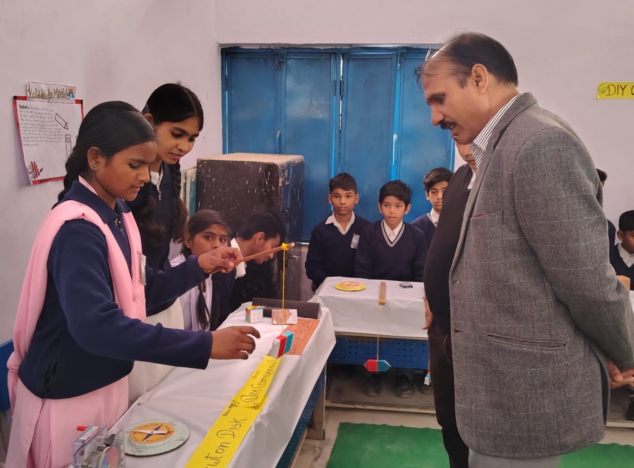 राजकीय वरिष्ठ माध्यमिक विद्यालय तिलपत में स्टेम मेला- 2025 का सफल आयोजन