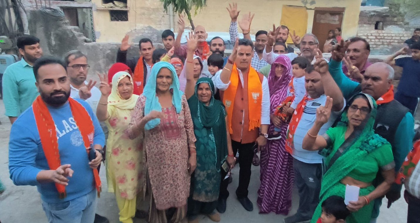 वार्ड-20 की जनता भाजपा प्रत्याशी संदीप चपराना को जीत का ताज पहनाने के लिए बेकरार