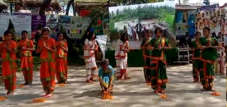 अंतरराष्ट्रीय सूरजकुंड मेले में सराय ख्वाजा विद्यालय का सांस्कृतिक कार्यक्रम