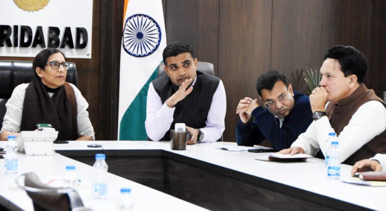 राज्य चुनाव आयोग द्वारा जारी हिदायतों के अनुरूप ही हो सभी कार्य : सामान्य पर्यवेक्षक अनीता यादव