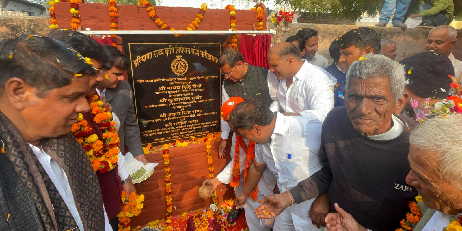 मंत्री राजेश नागर ने मंधावली से चांदपुर संपर्क सडक़ के निर्माण का किया शुभारंभ