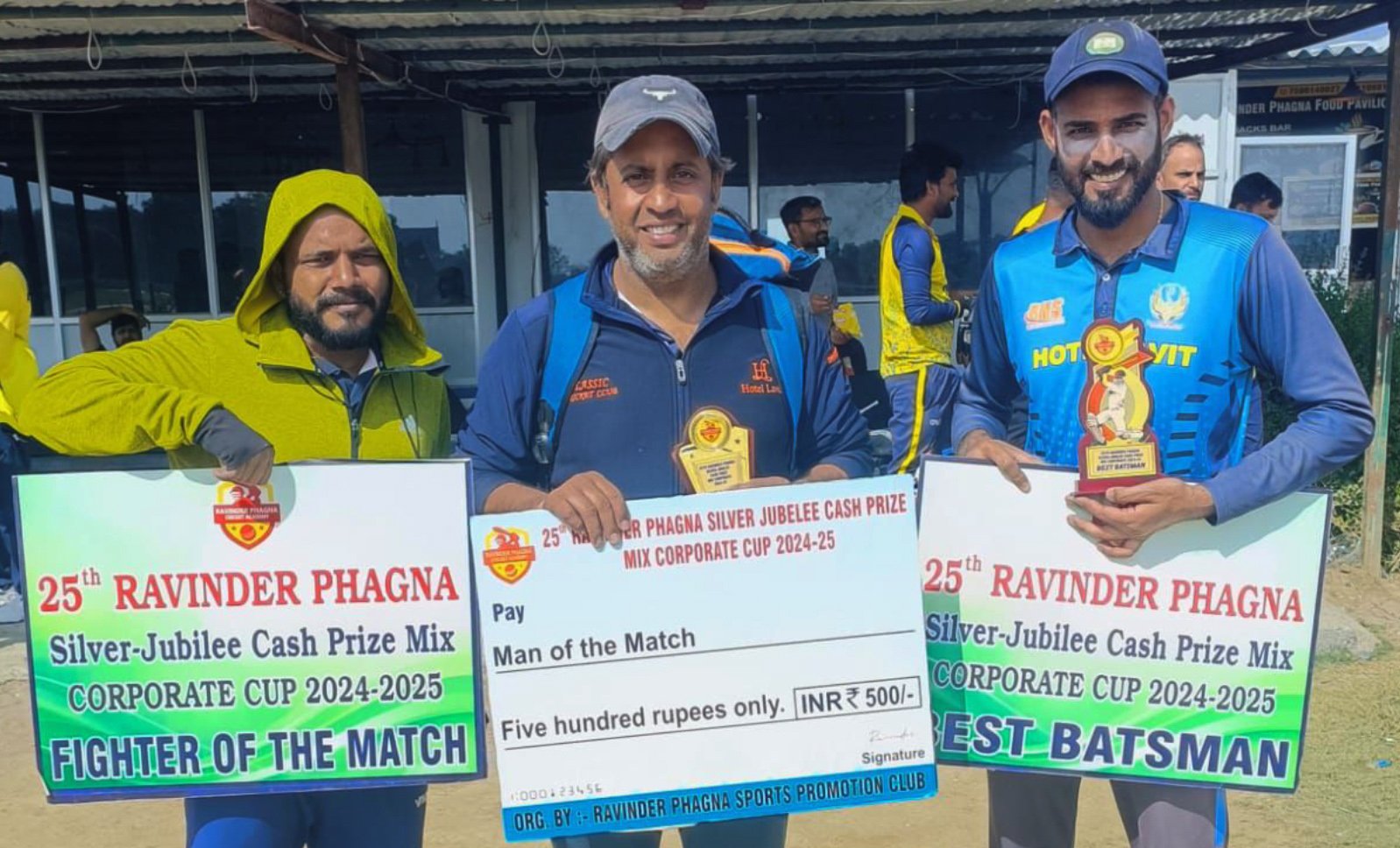 क्लासिक क्रिकेट क्लब ने फॉरेस्टबाइटस इलेवन को 8 विकेट से हराया, मैच का मैन ऑफ द मैच मनोज को घोषित