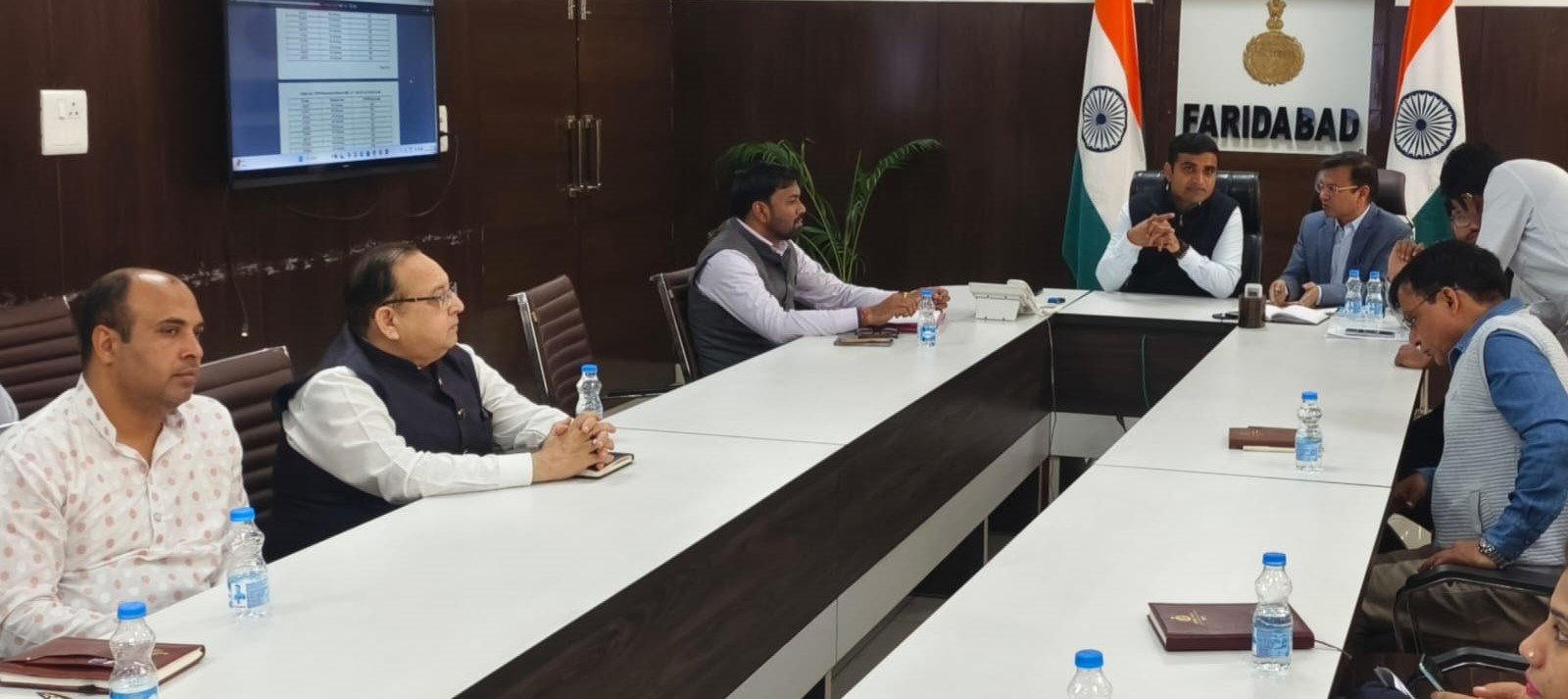 स्वतंत्र और निष्पक्ष चुनाव करवाना ही है प्रशासन का दायित्व: जिला निर्वाचन अधिकारी विक्रम सिंह