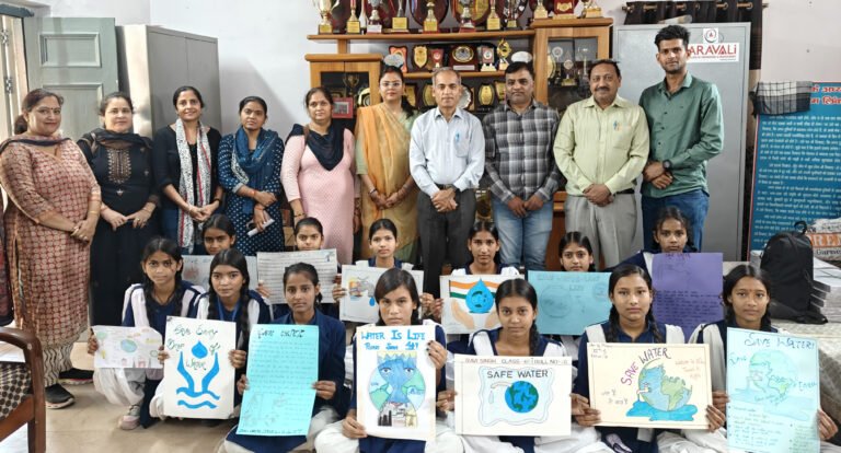 अंतरराष्ट्रीय जल दिवस के अवसर पर राजकीय विद्यालय  सराय ख्वाजा जूनियर रेडक्रॉस सदस्यों ने दिया जल बचाने का संदेश
