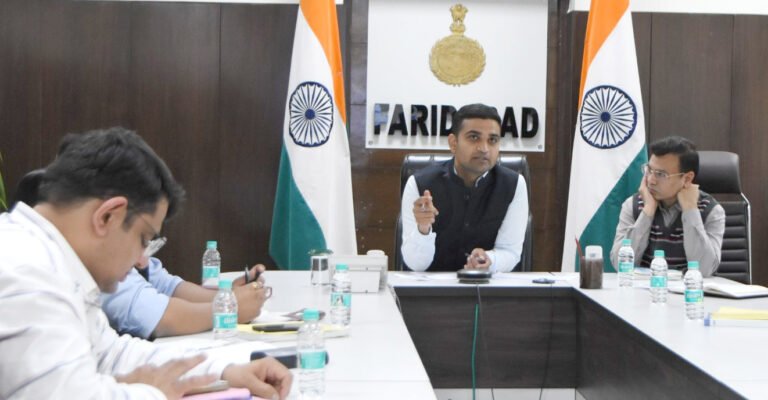 बोर्ड परीक्षाओं की पवित्रता बनाए रखने के लिए प्रशासन सजग, नकल रहित परीक्षा करवाना प्रशासन की जिम्मेदारी : डीसी विक्रम सिंह