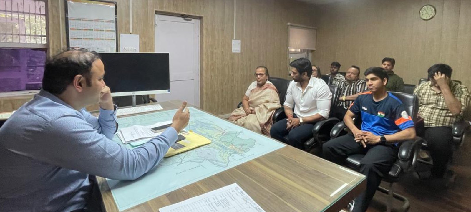 निगम की तरफ़ से आमजन को ब्रांड एम्बेसडर दे रहे स्वच्छता सर्वेक्षण का संदेश