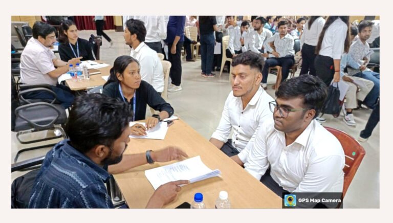 शताब्दी महाविद्यालय में लर्नेट स्किल्स के सहयोग से एक  दिवसीय मेगा जॉब फेयर का आयोजन