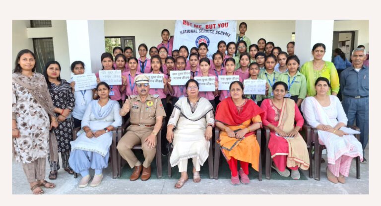 राजकीय महिला बहुतकनीकी संस्थान ने बकेट चैलेंज को स्वीकारा और नशा मुक्त जीवन नायाब जीवन कहा, नशा छोड़ो जीवन से नाता जोड़ो: प्राचार्या मीनू वर्मा