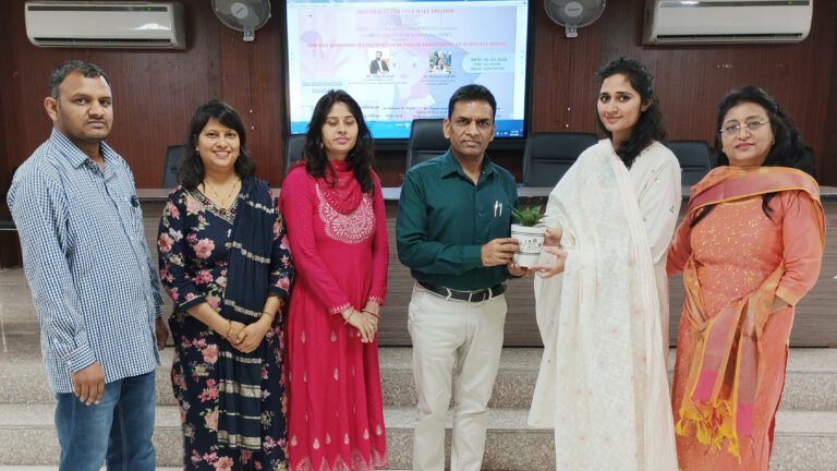 “कार्यस्थल पर यौन उत्पीड़न की रोकथाम ” (POSH) विषय पर कार्यशाला का आयोजन अग्रवाल महाविद्यालय बल्लभगढ़ में
