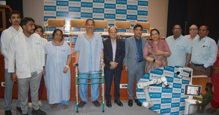 सर्वोदय अस्पताल, सेक्टर-8 ने मिसो के साथ 100 रोबोटिक नी रिप्लेसमेंट सर्जरी पूरी की, प्रधानमंत्री मोदी ने भारत की सर्जिकल रोबोटिक्स नवाचार की सराहना की