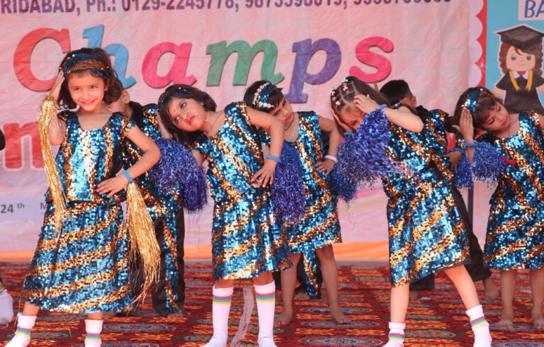 बालाजी पब्लिक स्कूल में मनाया गया किंडरगार्टन ग्रेजुएशन दिवस समारोह