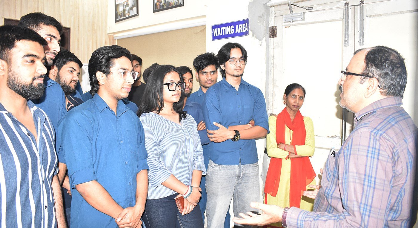 एचआईवी/एड्स और तपेदिक (टीबी) पर विद्यार्थियों के लिए जागरूकता कार्यक्रम का आयोजन