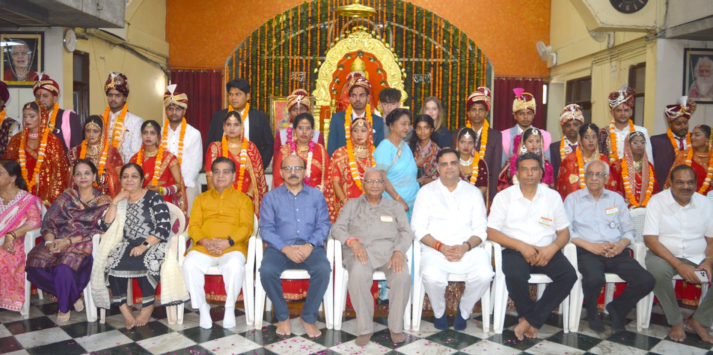 साई धाम में 72वें सामूहिक विवाह समारोह में 25 जोड़े परिणय में सूत्र बंधे