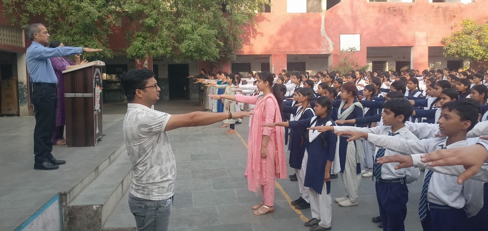 जेआरसी का स्वस्थ और फिट रहने का संदेश