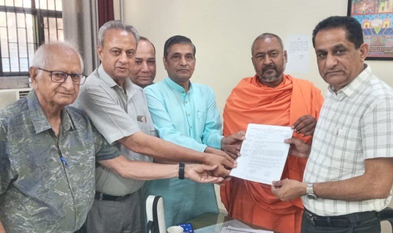 आतंकी हमले के खिलाफ एन आई टी तीन नंबर निवासियों का कैंडल मार्च, कठोर कार्रवाई की मांग