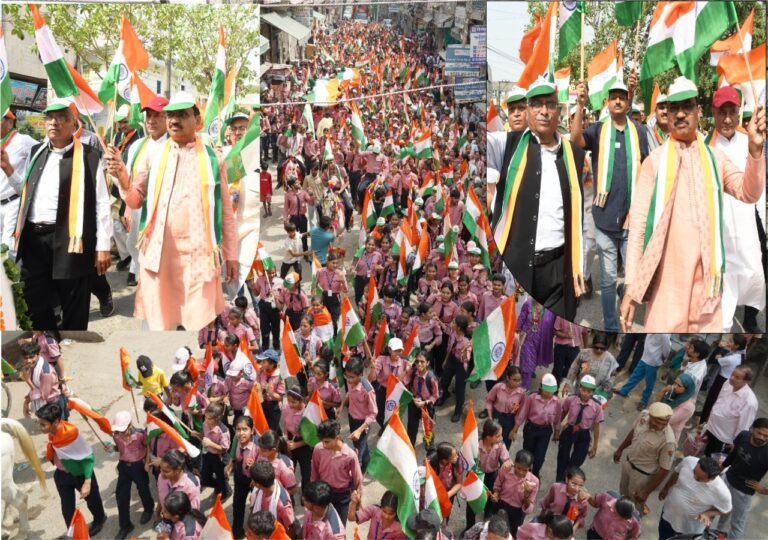 ऑपरेशन सिंदूर की सफलता पर अग्रवाल विद्या प्रचारिणी सभा द्वारा भव्य तिरंगा यात्रा का आयोजन