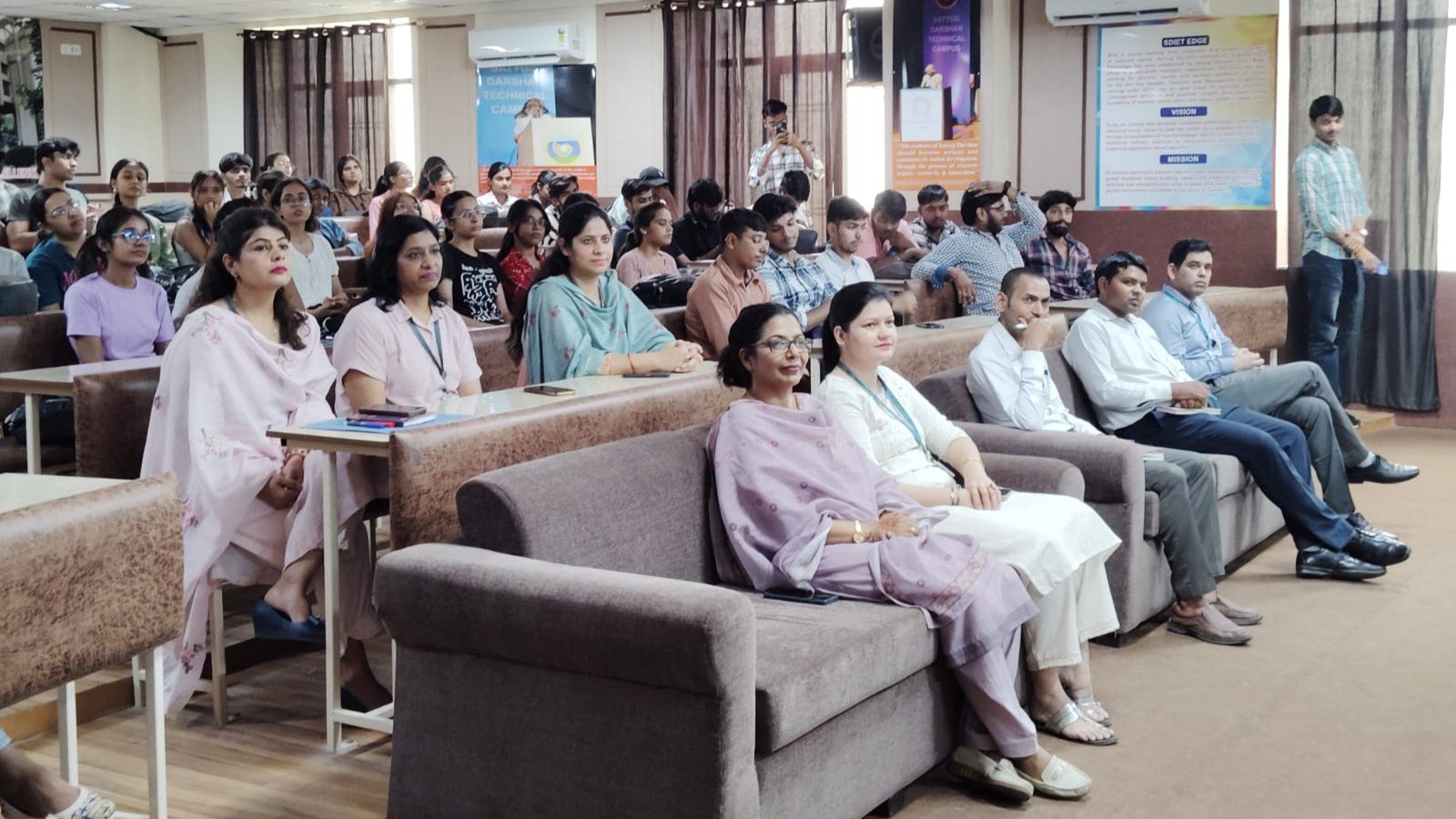 WhatsApp Image 2025-07-31 at 20.00.08_666baf16