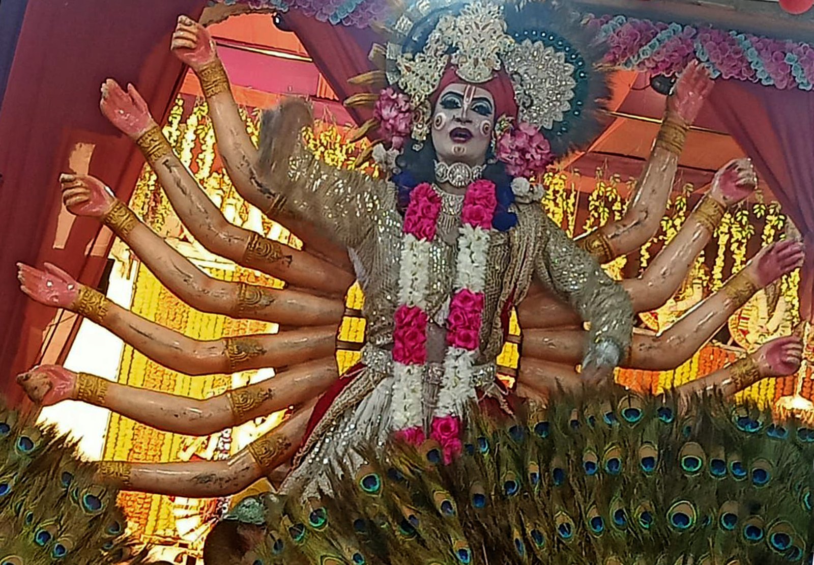 श्री महारानी वैष्णो देवी मंदिर में नवरात्र छठे दिन मां  कात्यानी की भव्य पूजा अर्चना की गई