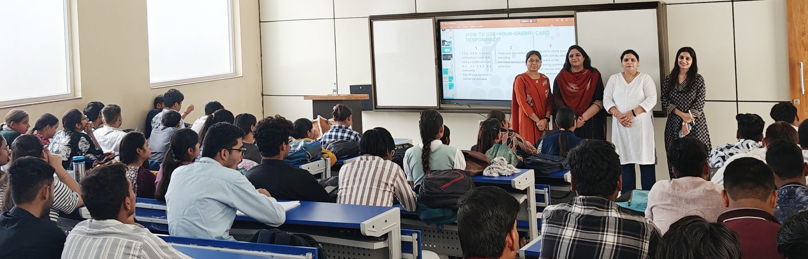 अग्रवाल कॉलेज बल्लभगढ़ में बी.कॉम और एम.कॉम के विद्यार्थियों के लिए अतिथि व्याख्यान का आयोजन किया गया