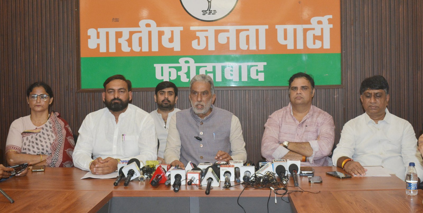 मोदी जी ने “वोकल फॉर लोकल” और “आत्मनिर्भर भारत” अभियान से स्वदेशी का नारा किया बुलंद :-  कृष्णपाल गुर्जर