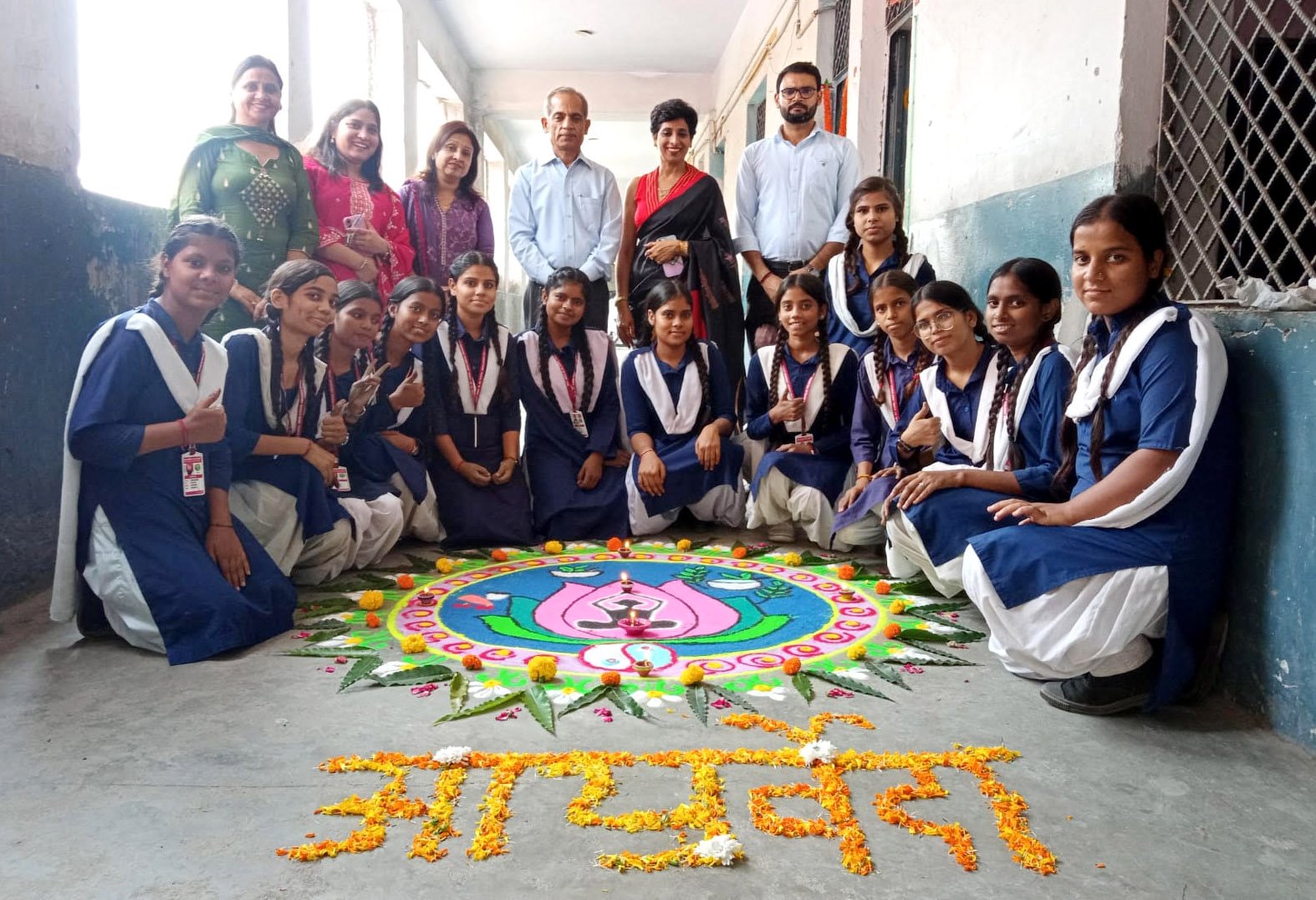 राजकीय विद्यालय सराय ख्वाजा में जूनियर रेडक्रॉस और सैंट जॉन एंबुलेंस ब्रिगेड ने राष्ट्रीय आयुर्वेद दिवस पर विभिन्न कार्यक्रम आयोजित किए