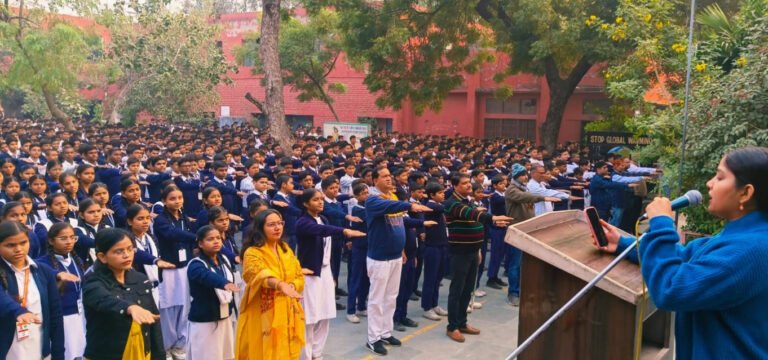 नशा मुक्त भारत अभियान के लिए 2500 से अधिक विद्यार्थियों ने ली शपथ , सराय ख्वाजा जेआरसी का नशा छोड़ो अभियान