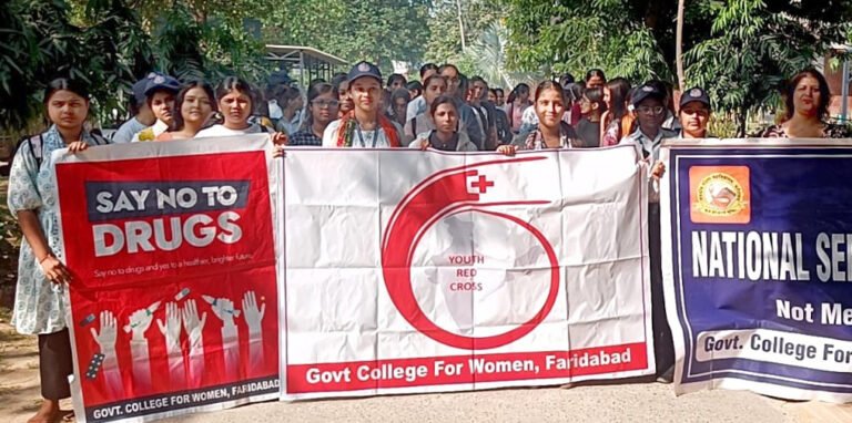 राजकीय महिला महाविद्यालय, की राष्ट्रीय सेवा योजना इकाई तथा रेड क्रॉस यूनिट ने “नशा मुक्त भारत अभियान” के तहत जागरूकता रैली का निकली