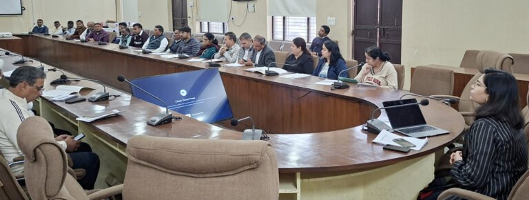 सीवर और पानी के वैद्य कनेक्शन की संख्या बढ़ाने और बकाया बिल रिकवरी के एडिशनल कमिश्नर सलोनी शर्मा ने अधिकारियों दिए निर्देश