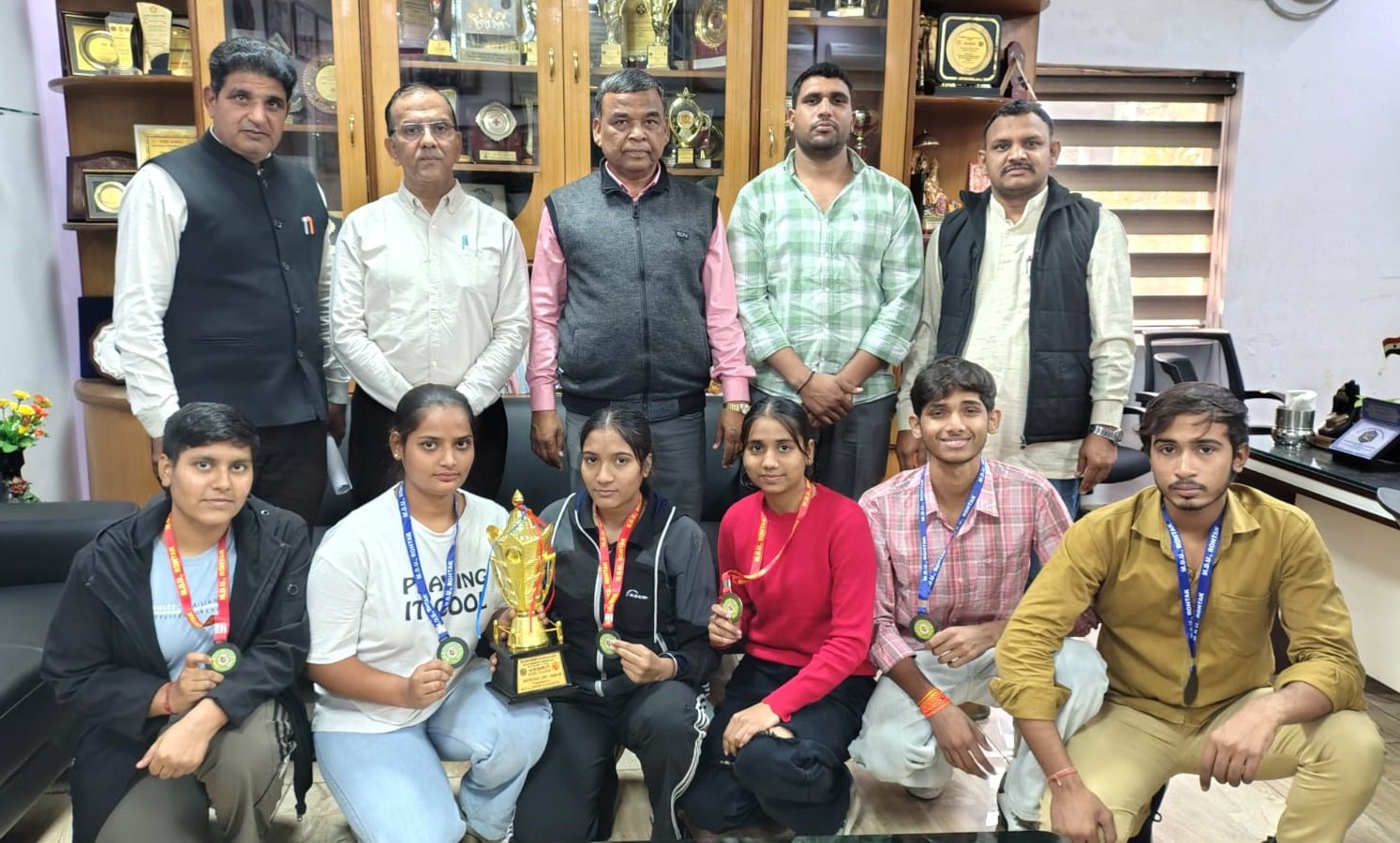 अग्रवाल कॉलेज के विद्यार्थियों ने बॉक्सिंग में द्वितीय स्थान हासिल किया