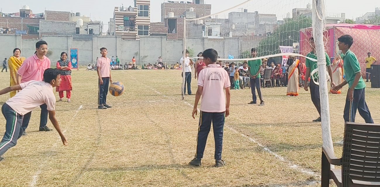 सेक्टर- 91 स्थित दीक्षा पब्लिक स्कूल में आयोजित वार्षिक खेल प्रतियोगिता के दूसरे दिन अर्पणा सदन ने आठ विकेट से दी करारी शिकस्त