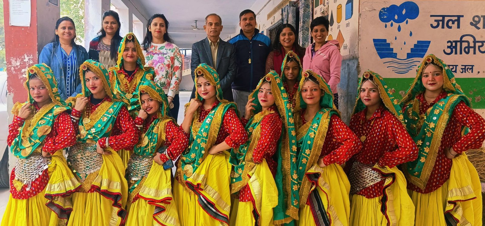 शिक्षा विभाग द्वारा आयोजित टैलेंट सर्च में राजकीय विद्यालय सराय ख्वाजा के विद्यार्थियों ने ड्रामा और ग्रुप डांस में जीते प्रथम पुरस्कार