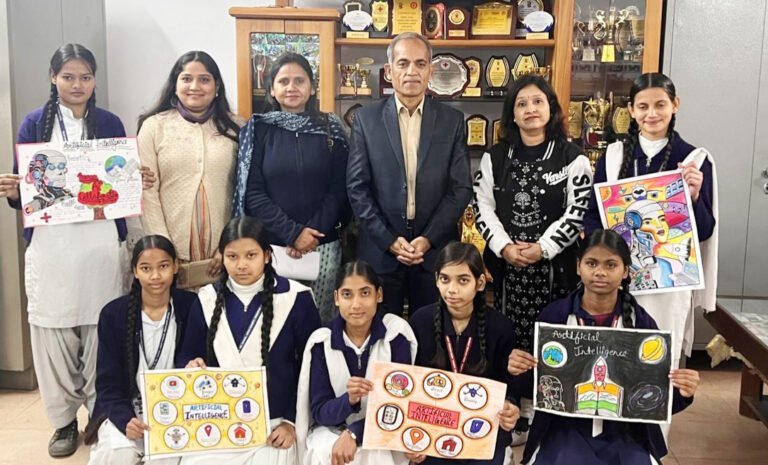 गवर्नमेंट स्कूल सराय ख्वाजा में कृत्रिम बुद्धिमत्ता के लाभ एवं हानि पर विद्यार्थियों में जागरूकता कार्यक्रम का आयोजन किय गया
