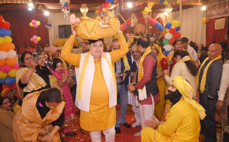 सिर्फ चिन्तन करके ही प्रभु के समीप आया जा सकता है- श्री मुरारी लाल बृजवासी