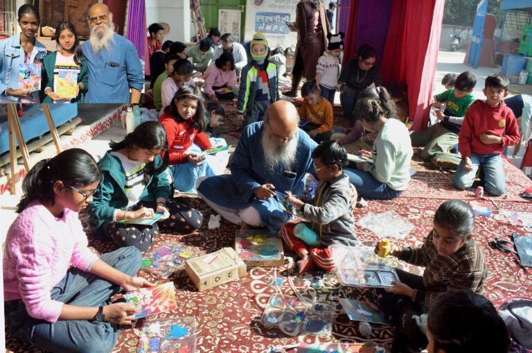 कालीबाड़ी आर्ट स्कूल द्वारा लाइव पेंटिंग सत्र का आयोजन किया गया