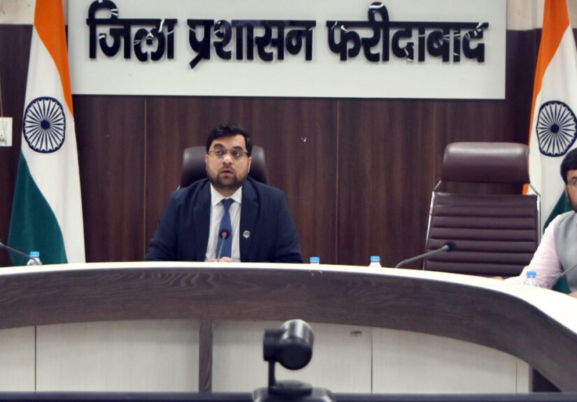 प्रत्येक विभाग अपने लंबित मामलों की प्रगति की नियमित करें समीक्षा : डीसी आयुष सिन्हा