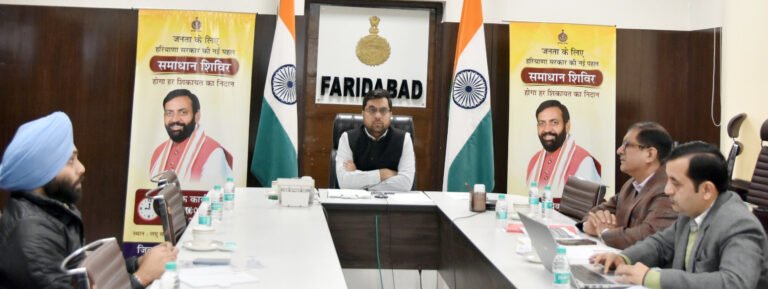 बाढ़ नियंत्रण व सूखा राहत कार्यों में किसी भी तरह की लापरवाही बर्दाश्त नहीं : डीसी आयुष सिन्हा