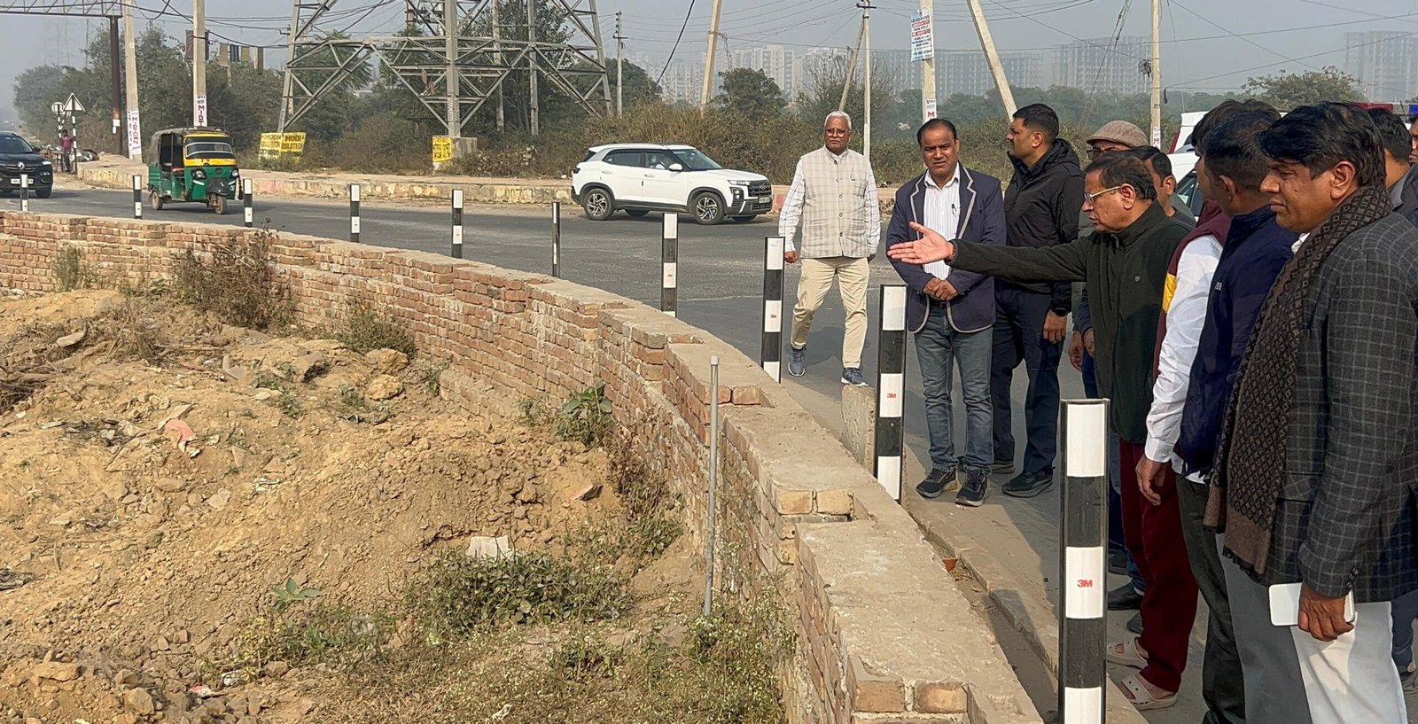 मंत्री राजेश नागर ने जमीनी स्तर पर लिया विकास कार्यों का जायजा, चौराहों के सौंदर्यीकरण के काम में तेजी लाने के दिए निर्देश