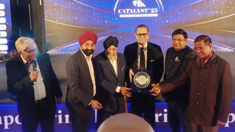 विक्टोरा ग्रुप के संस्थापक जीएस बांगा को एफआईए के वार्षिक समारोह में लाइफटाइम अचीवमेंट अवार्ड से सम्मानित किया गया