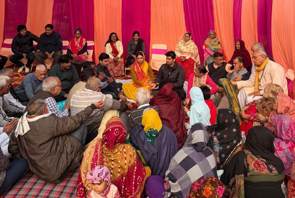 वार्ड नंबर42 के पार्षद दीपक यादव ने ₹63 लाख की लागत से निर्मित नए पार्क का विधिवत उद्घाटन किया