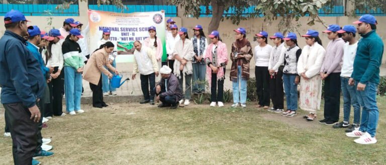 अग्रवाल कॉलेज बल्लभगढ़ की NSS यूनिट-II ने “एक पेड़लगाओ, एक जीवन बचाओ” के संदेश के साथ वृक्षारोपण अभियान का आयोजन किया