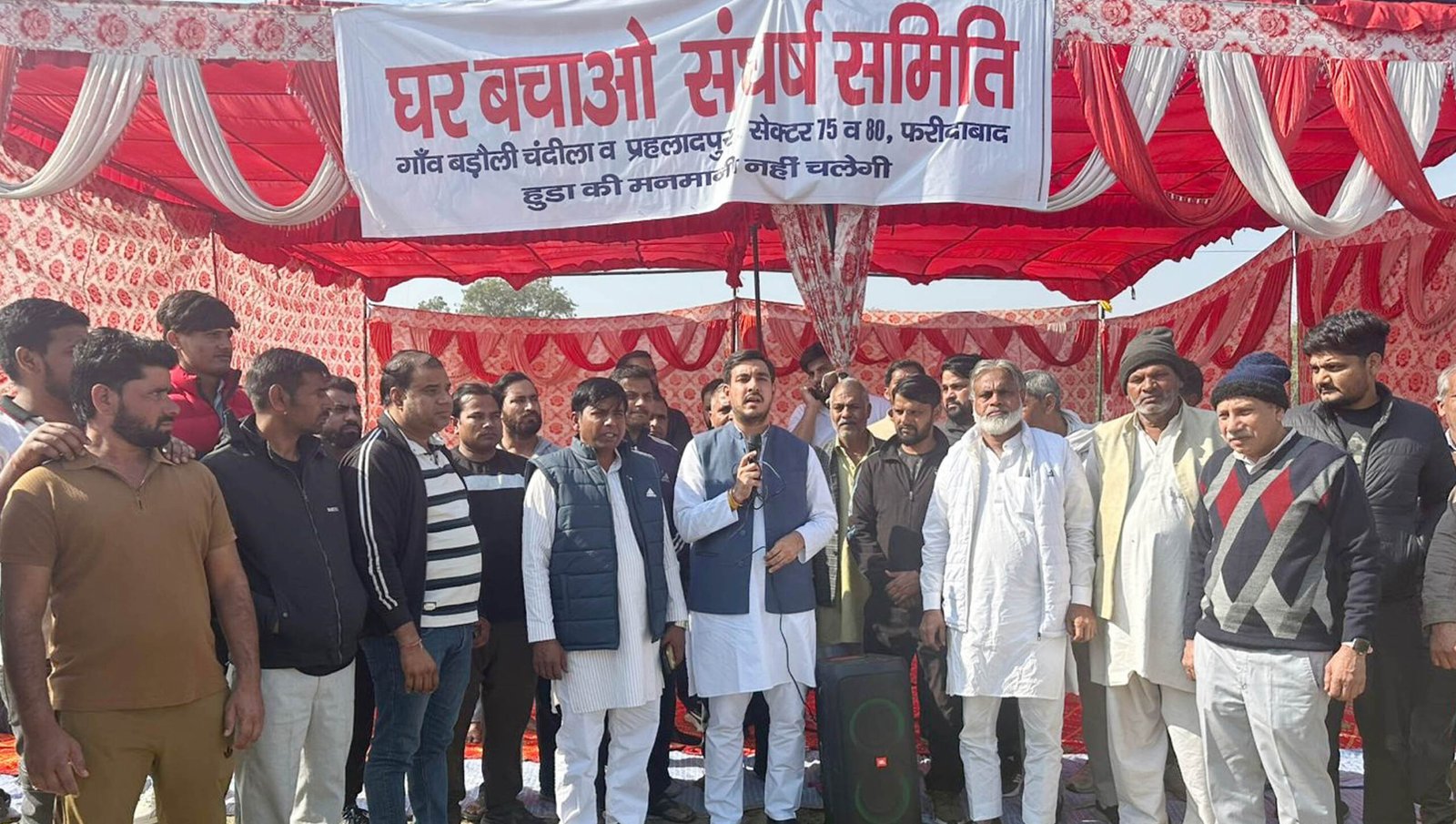 तिगांव विधानसभा क्षेत्र से पूर्व प्रत्याशी ने धरना-प्रदर्शन को दिया समर्थन, बड़ौली-प्रहलादपुर में तोडफोड कर अंग्रजी शासन की याद दिला रही भाजपा: रोहित नागर