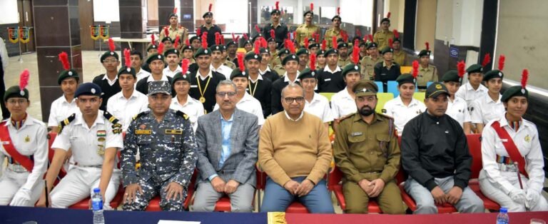 कुलगुरु  प्रो. रजीव कुमार ने एनसीसी अधिकारियों एवं कैडेट्स के साथ किया संवाद , उत्कृष्ट प्रदर्शन करने वाले कैडेट्स को उपलब्धियों के लिए बधाई दी